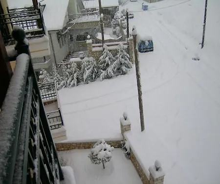 Aristarchos Lodge Калаврита