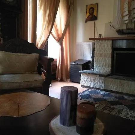 Апартаменты Aristarchos Lodge *