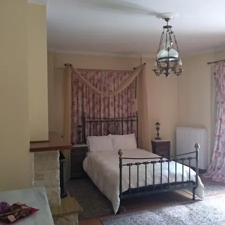 Aristarchos Lodge * Калаврита