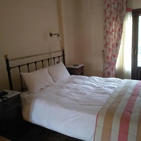 Aristarchos Lodge * Калаврита