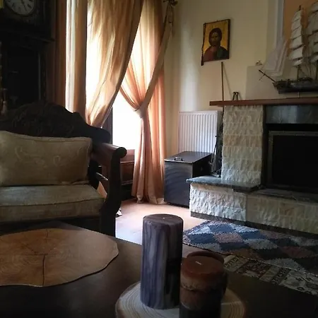 Aristarchos Lodge Lägenhet *