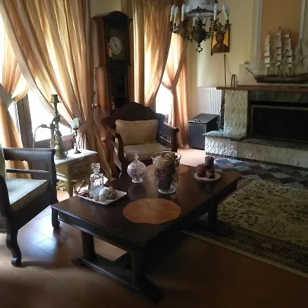 Aristarchos Lodge Калаврита