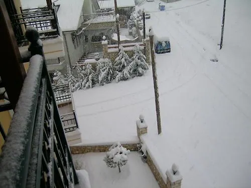 Aristarchos Lodge 칼라브리타