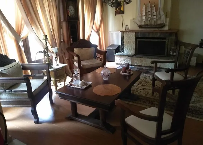 아파트 Aristarchos Lodge 칼라브리타