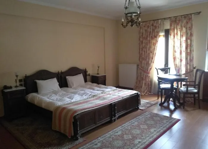 Aristarchos Lodge * كالافريتا