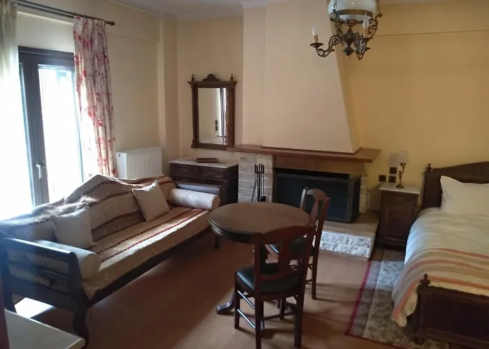 Aristarchos Lodge كالافريتا