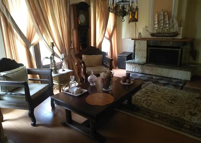 Aristarchos Lodge كالافريتا